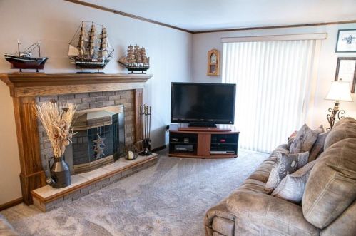 119 Highlander Heights Dr, Glenshaw PA  15116-2533 exterior