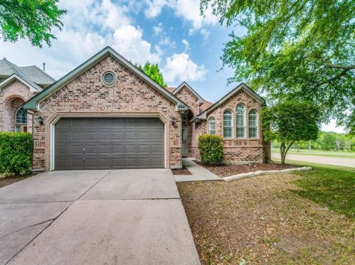 4941 Great Divide Dr, Fort Worth, TX 76137-5139