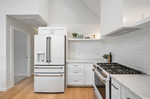 502 Le Point St, Pismo Beach CA  93420-2828 exterior