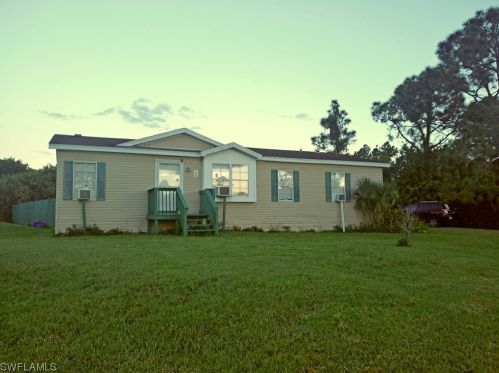 2802 Gene Ave, Lehigh Acres, FL 33971-5720