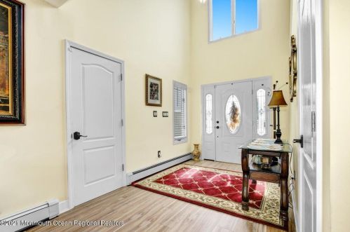 98 Jib Ln, Bricktown NJ  08723-6747 exterior