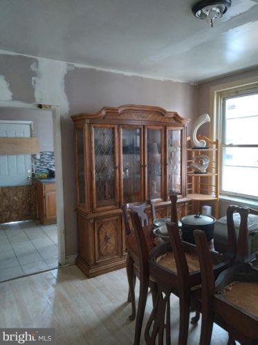 6018 Catharine St, Philadelphia, PA 19143-2306