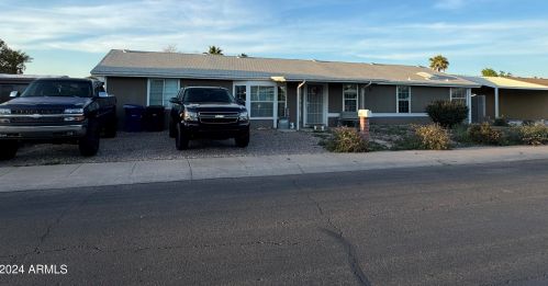 692 Manor St, Chandler, AZ 85225-4393
