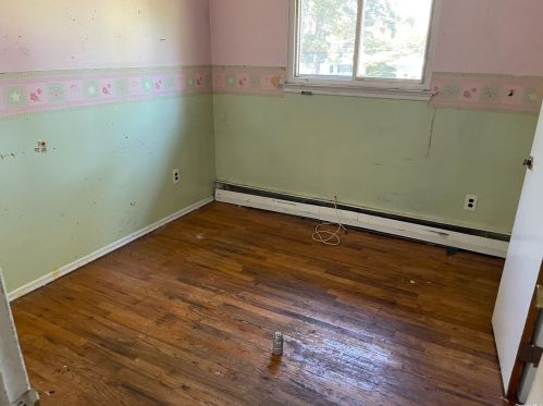 15 Oswego Pl, Babylon NY  11704-1804 exterior