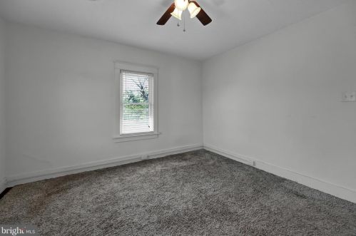 1504 Carlisle Pike, Hanover PA 17331-8820 exterior