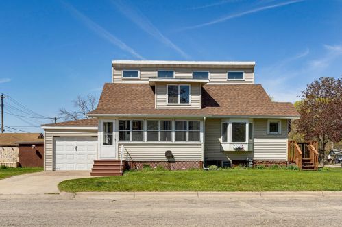 2701 Prospect St, La Crosse, WI 54603-1637