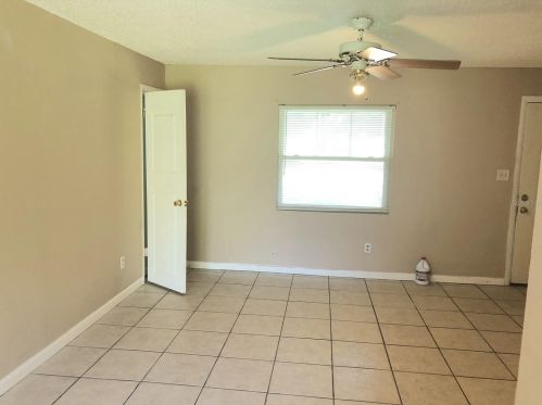 359 17th St, Apopka FL  32703-6942 exterior