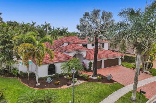 3821 185th Ave, Hollywood FL  33029-2712 exterior