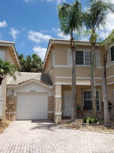 17129 23rd St, Hollywood, FL 33028-2063