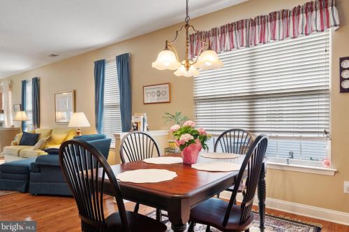 122 Somerfield Rd, Swedesboro NJ  08085-2504 exterior