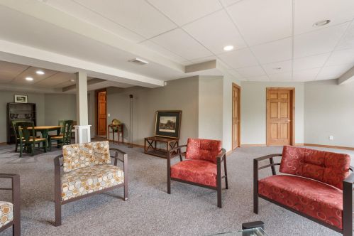 1016 Wallace Lake Rd, West Bend WI  53090-8943 exterior