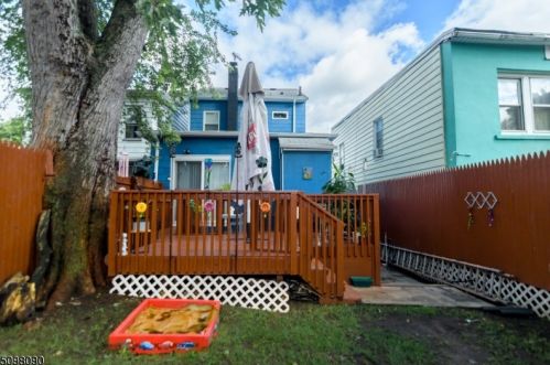 124 Carlisle Ave, Paterson, NJ 07501-2518