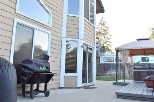 1025 Fallon Place Ct, Rio Linda CA  95673-2427 exterior