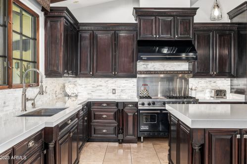 6024 Sunnyside Dr, Scottsdale AZ 85260-5724 exterior