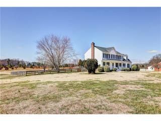 8247 Candleberry Dr, Mechanicsville, VA 23111-6067