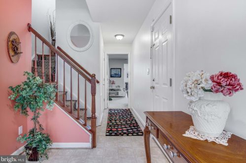 7202 Finch Ln, Fredericksburg, VA 22407-2599