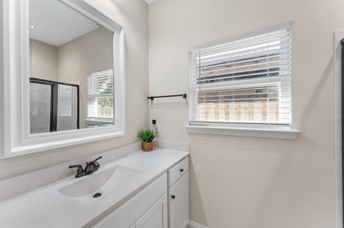 31 8th Ave, Shalimar FL  32579-1806 exterior