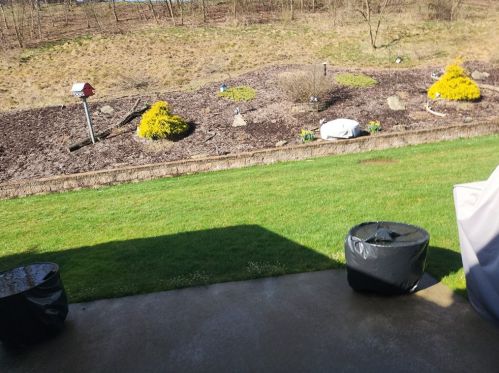 617 Whispering Pines Dr, Gibsonia PA  15044-7854 exterior