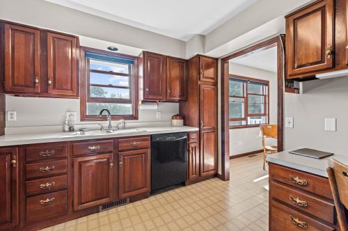 21275 York St, Otsego, MN 55330-8204