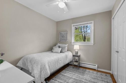 32 Mayer Dr, Airmont NY  10901-3729 exterior