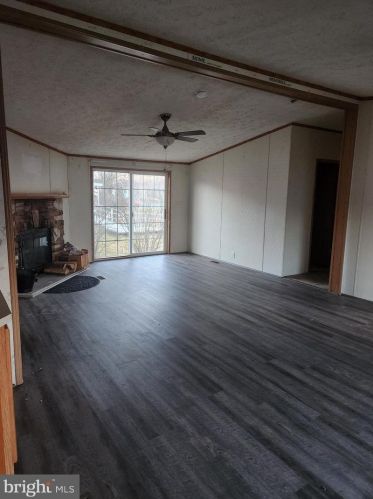 98 Vasilios Dr, Carlisle, PA 17015-9012