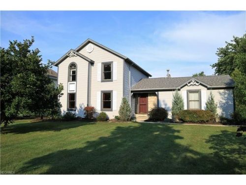 13807 Hale Rd, Elyria, OH 44074-9784