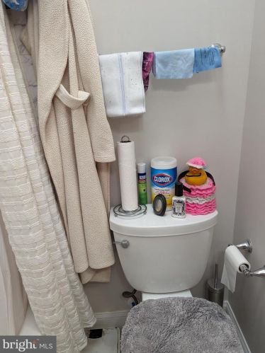 811 Shaw Ave, Lansdale PA  19446-2335 exterior