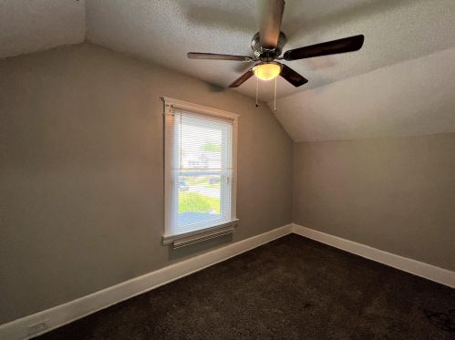 922 Virginia Ave, Florence KY  41042-1731 exterior