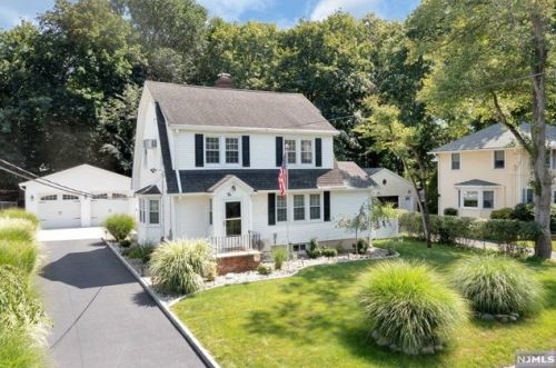 94 Columbus Ave, Harrington Park, NJ 07640-1701