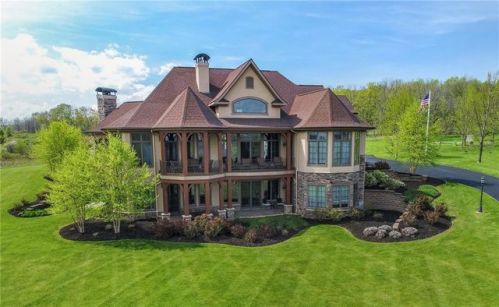4306 Emerald Hill Cir, Canandaigua, NY 14424-8166