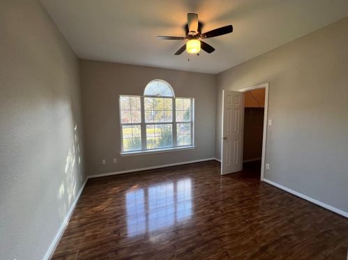 218 Maple Ln, Conroe TX  77304-2514 exterior