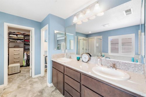 5284 Gramercy Cir, Fairfield CA  94533-6680 exterior