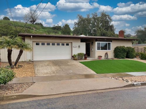 6393 Lake Athabaska Pl, San Diego, CA 92119-3531