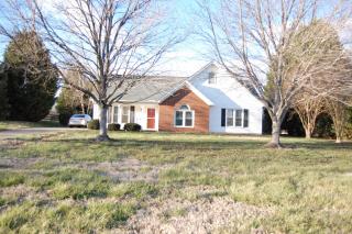 5075 Northgate Dr, Winston Salem, NC 27104-2425
