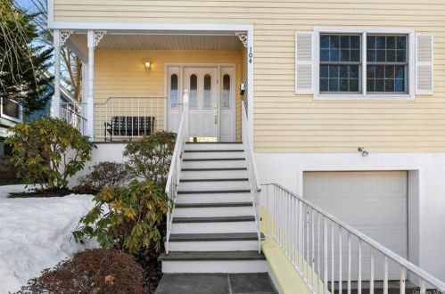 104 Potter Rd, Scarsdale, NY 10583-5652
