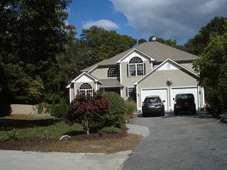 99 Church Ave, Warwick, RI 02889-3336