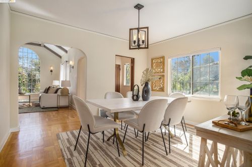 1 Kingsland Pl, Oakland CA  94619-2608 exterior