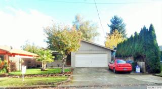 1256 2nd St, Woodburn, OR 97071-4016