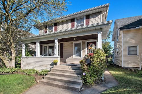 928 Washington Ave, Mishawaka, IN 46544-2538