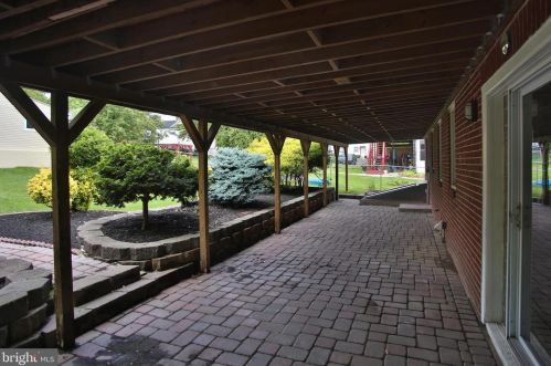 23 Diamond St, Souderton PA  18964-1602 exterior