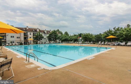 102 Prosperity Ave, Leesburg VA  20175-4146 exterior