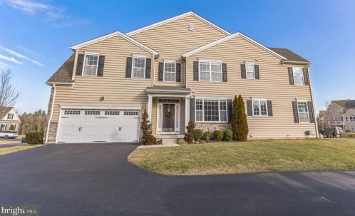 1024 Thorndale Dr, Lansdale, PA 19446-4424