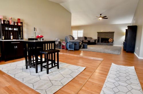 3810 Muriel Dr, Glendale, AZ 85308-3117