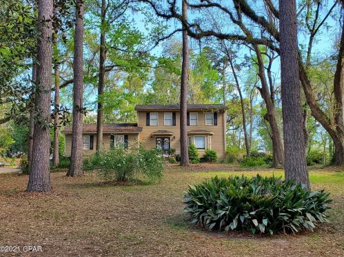 2035 Cynthia Dr, Tallahassee, FL 32303-7303