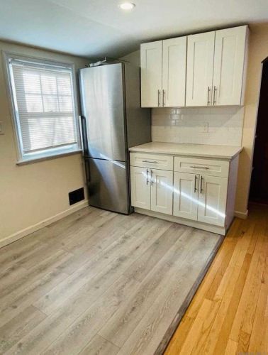 146 Colonial Ave, Williston Park NY  11596-1527 exterior