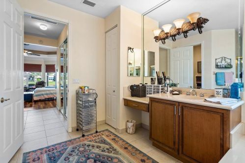 7038 Great Falls Cir, Boynton Beach FL  33437-3998 exterior