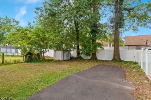 706 Drake Ave, Roselle NJ  07203-2218 exterior