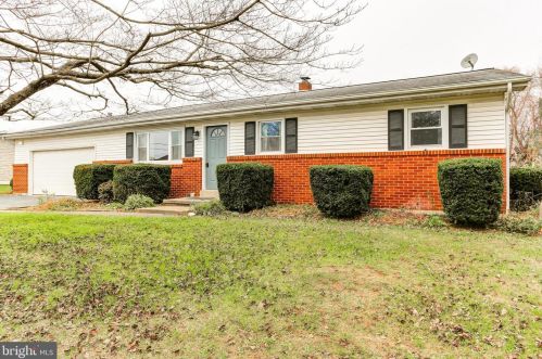 2187 Joanne Ave, Hummelstown, PA 17036-8772
