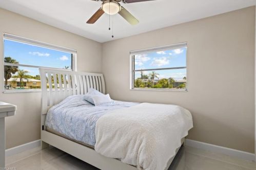 3009 16th Pl, Cape Coral FL  33904-4081 exterior