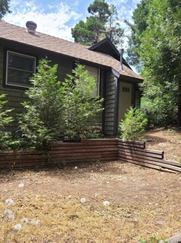 657 Rose Ln, Twin Peaks, CA